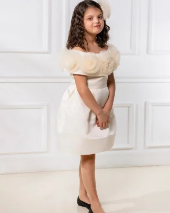 Rochie crem eleganta cu flori din tulle pentru fete - Ella