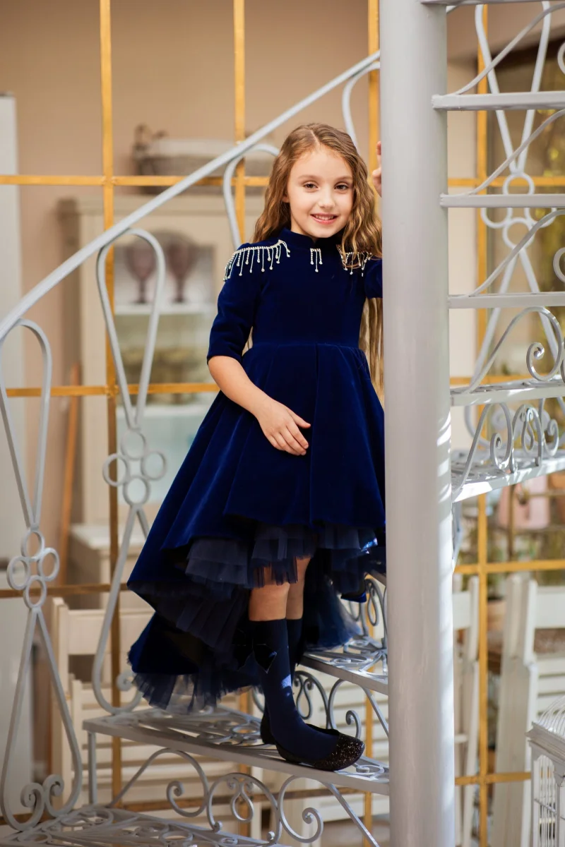 Rochie albastra eleganta cu trena din catifea pentru fete - Elisa