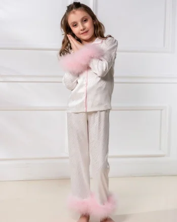Pijama alba din matase sintetica si mansete din blanita naturala pentru fete - Personalizare Broderie