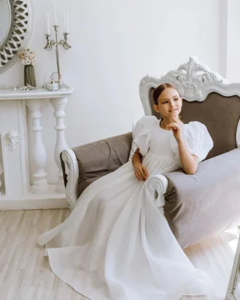 Rochie alba lunga eleganta din organza pentru fete - Emina