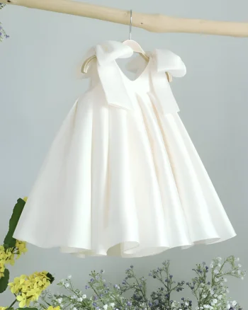 Rochie alba eleganta pentru fete, din tafta cu fundite pe umeri - Kiara