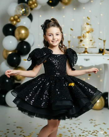 Rochie aurie eleganta din dantela cu perle si paiete pentru fete - Miriam