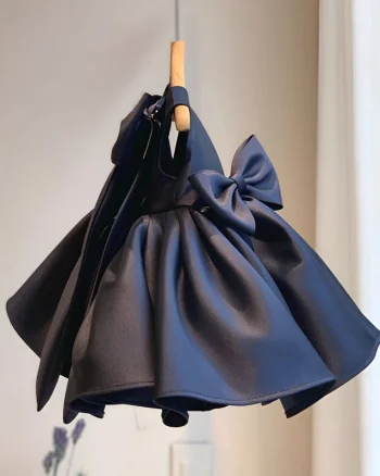 Rochie neagra eleganta din tafta pentru fete - Leya