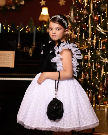 Rochie eleganta din catifea neagra si tulle alb cu flori 3D pentru fete - 8 ani - LIVRARE 24H