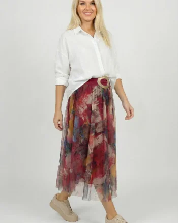 Fusta clos din tulle cu imprimeu pictural multicolor pe fond rosu