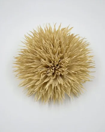 Brosa dama floare volumetrica bej