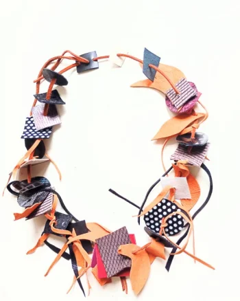 Colier handmade unicat multicolor din piele naturala