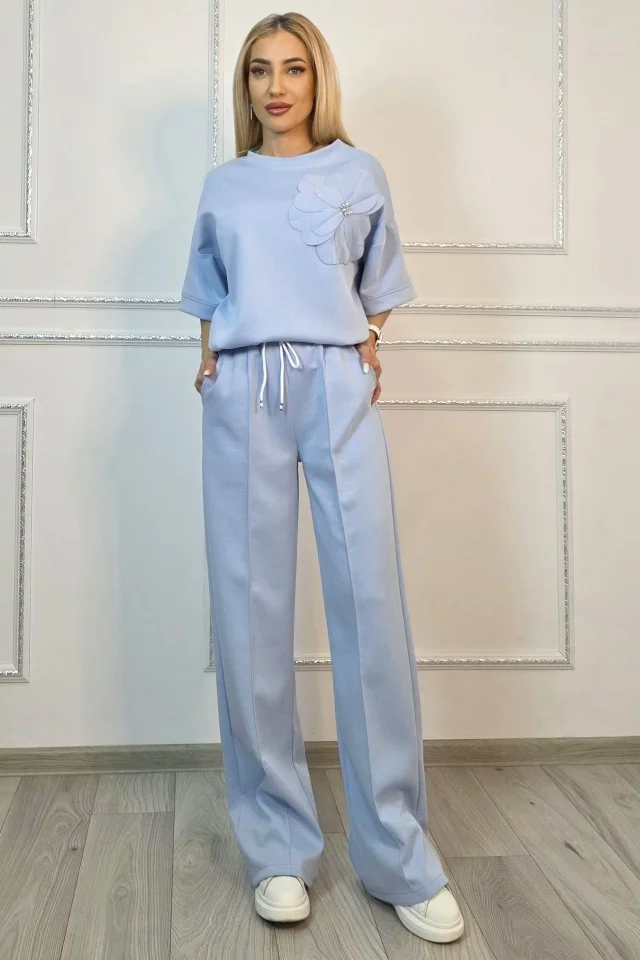 Compleu casual, doua piese Solenne, cu detaliu floral si cristale, Baby Blue, Marime S/M/L