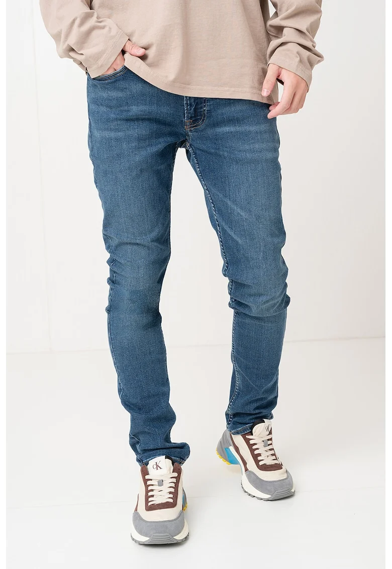 Blugi skinny, Albastru inchis