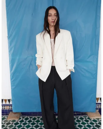 Pantaloni din amestec de lyocell cu croiala ampla si talie medie, Negru