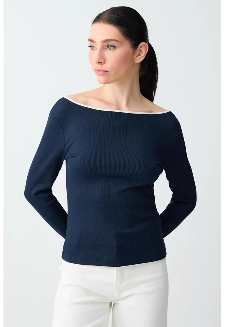 Bluza cu decolteu barcuta, Bleumarin