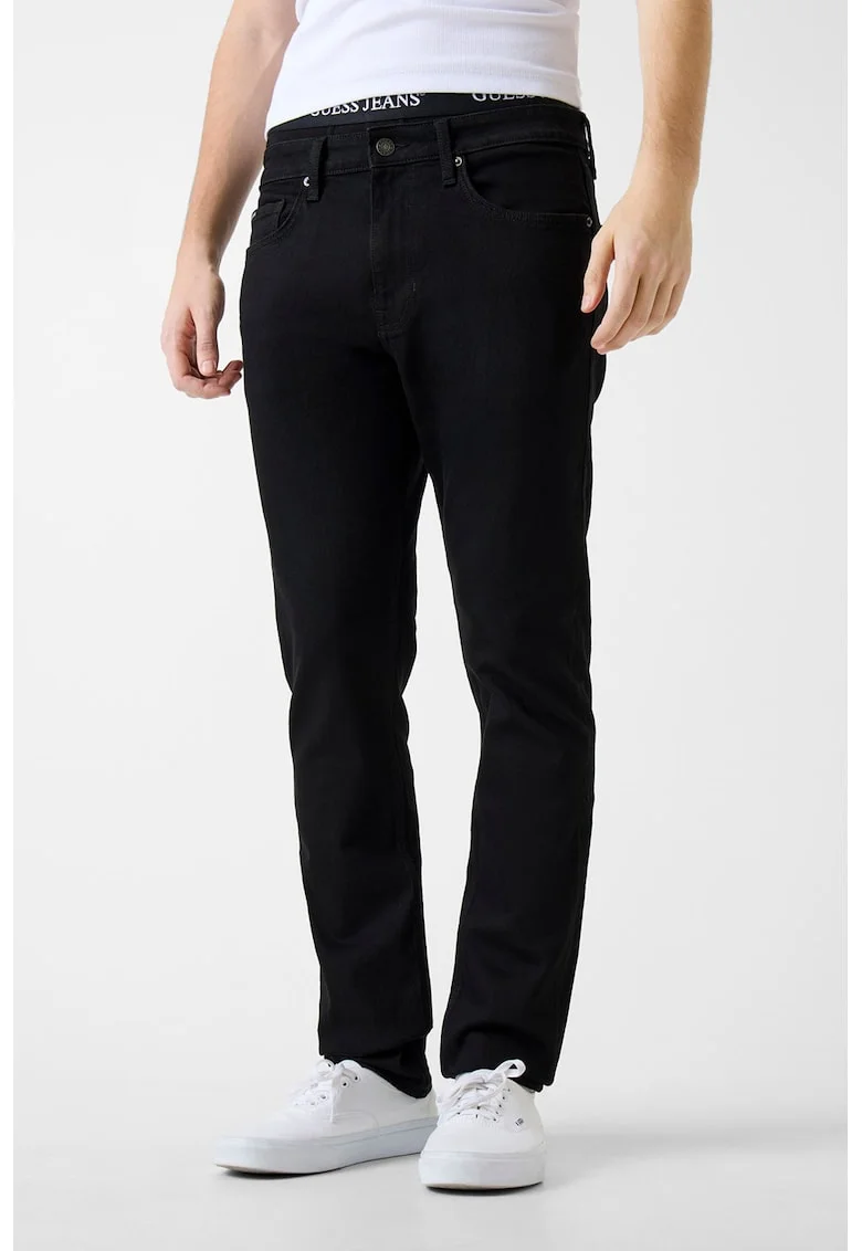 Blugi drepti, Negru