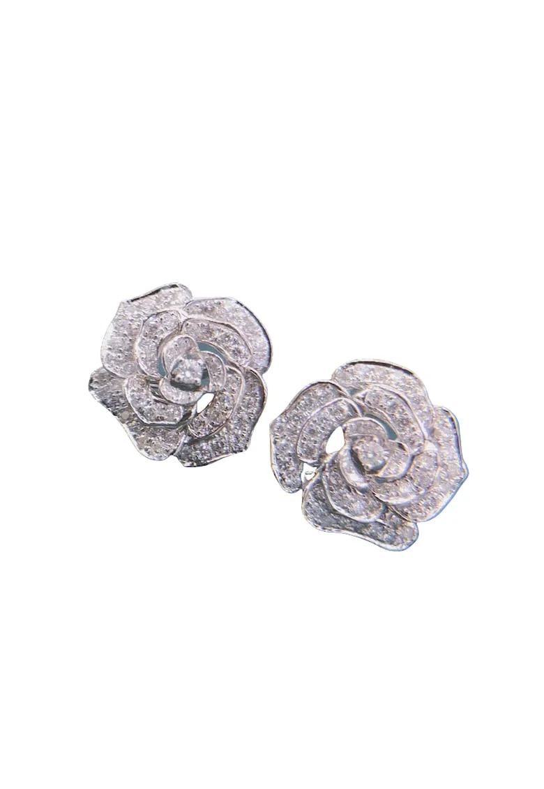 Cercei argintii,  forma de trandafir, cu pietre din zirconiu, 1.5 cm, Nikka C13