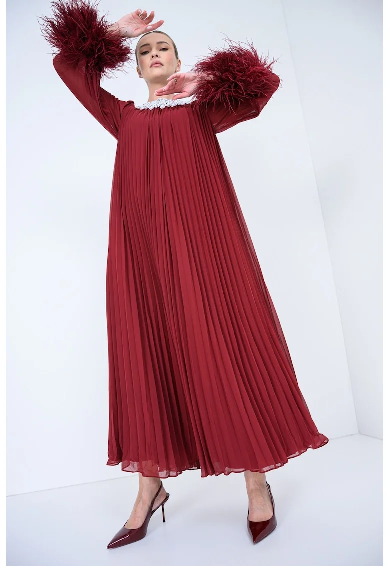 Rochie plisse din sifon cu detalii cu pene, Alb/Visiniu