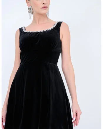 Rochie din catfiea cu detaliu din strasuri, Negru