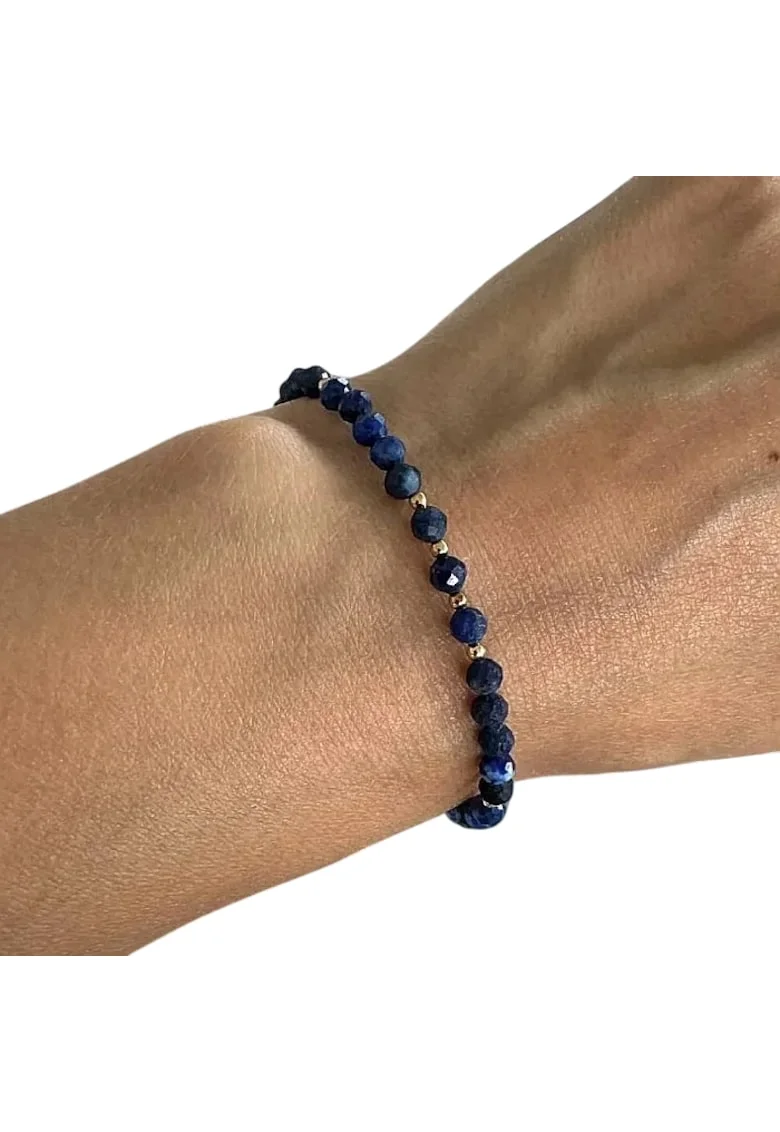 Bratara din argint placat cu aur cu cristale din Lapis Lazuli fatetate, 4mm
