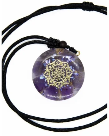 Pandantiv Orgonic “IKE”,  din Ametist si bucatele de Scoici Mov cu simbolul Sri Yantra, 3.6cm