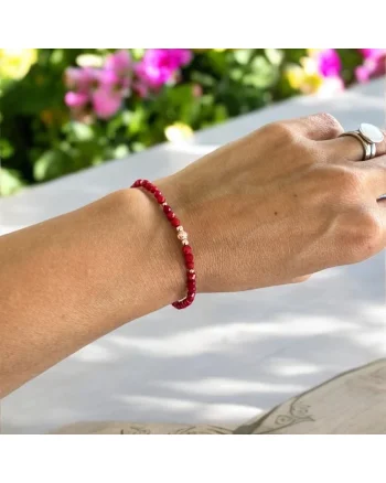 Bratara dama Malvina din coral rosu vopsit fatetat cu accesorii din Argint Rose Gold