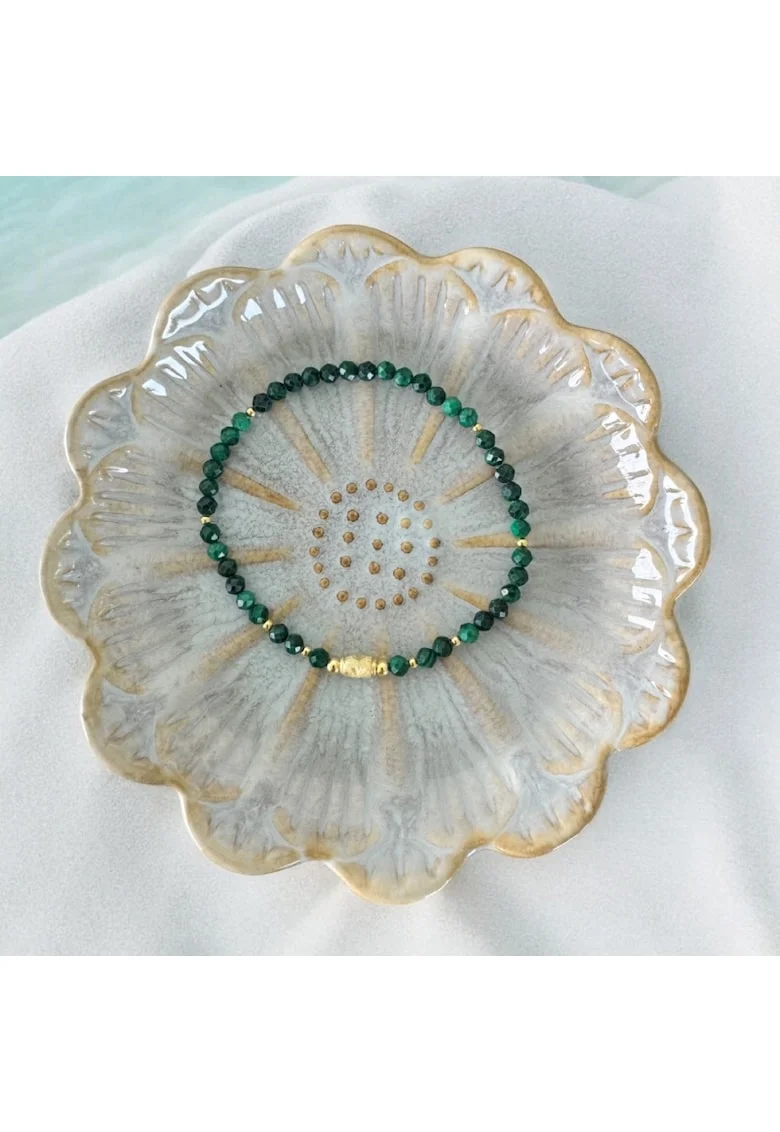 Bratara dama Linda din cristale de malachit natural si accesorii din argint placat cu aur