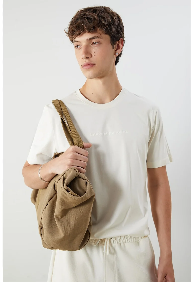 Tricou cu imprimeu text, Crem