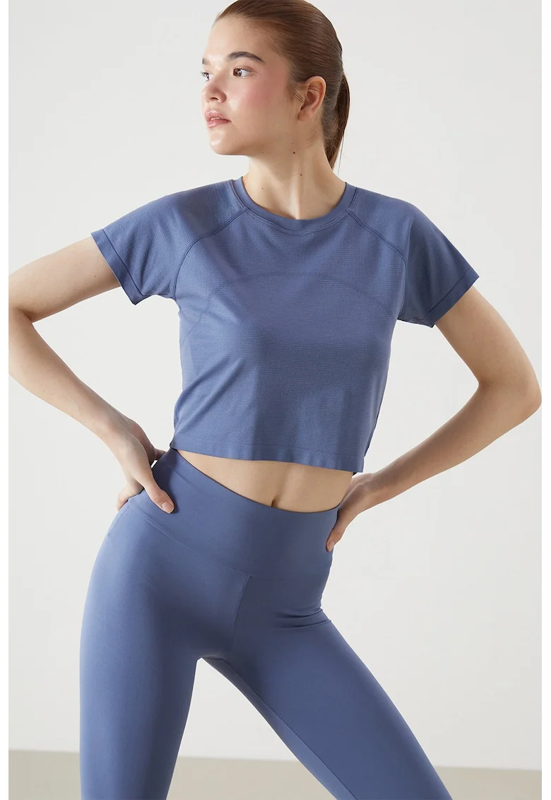 Tricou crop cu decolteu la baza gatului, Albastru prafuit