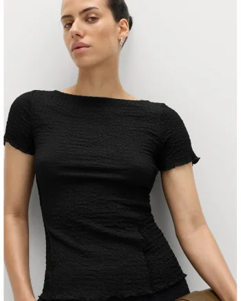 Tricou cu decolteu barcuta, Negru