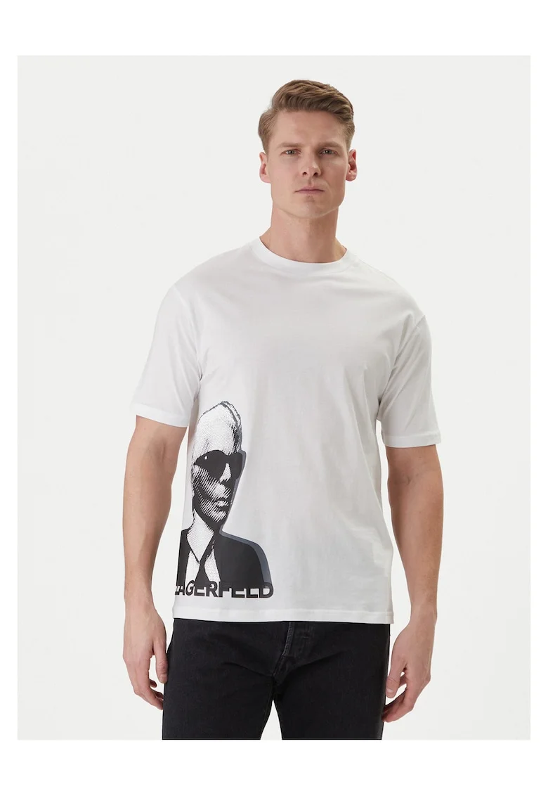 Tricou alb lejer, Alb