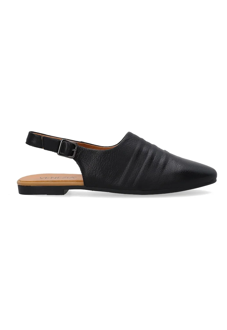 Pantofi din piele cu varf ascutit si talpa joasa