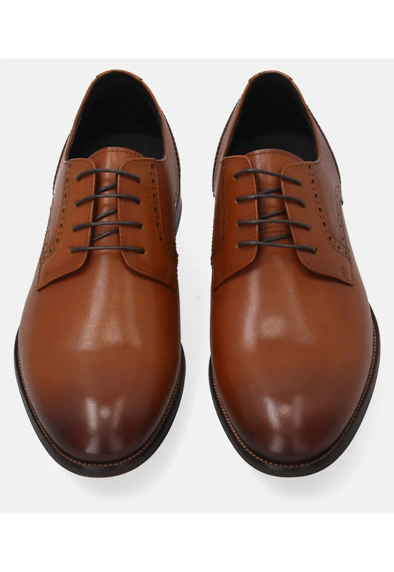 Pantofi Derby din piele cu perforatii decorative