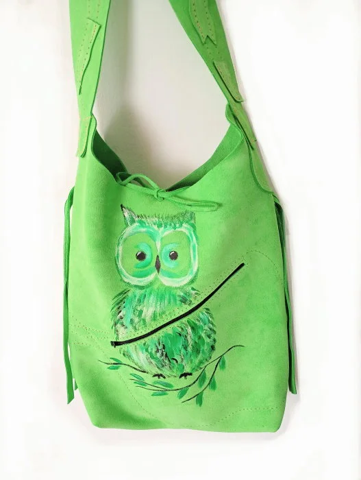 Geanta sac verde,cu bufnita pictata ,din piele naturala intoarsa,unicat