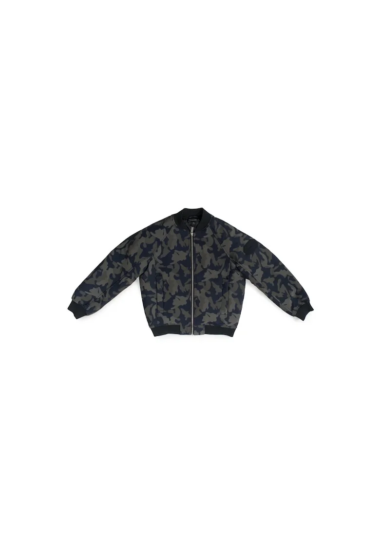 Jacheta cu imprimeu camuflaj, Camuflaj