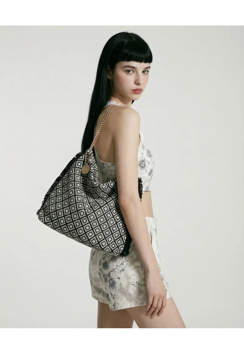Geanta hobo cu model si barete de lant Valoria, Alb/Negru