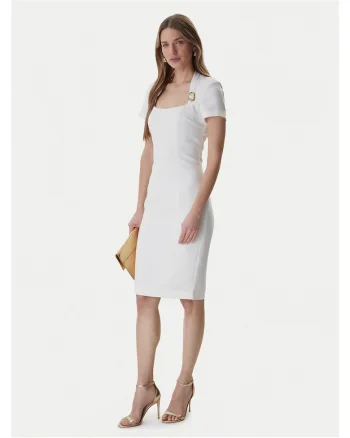 Rochie de cocktail, Alb