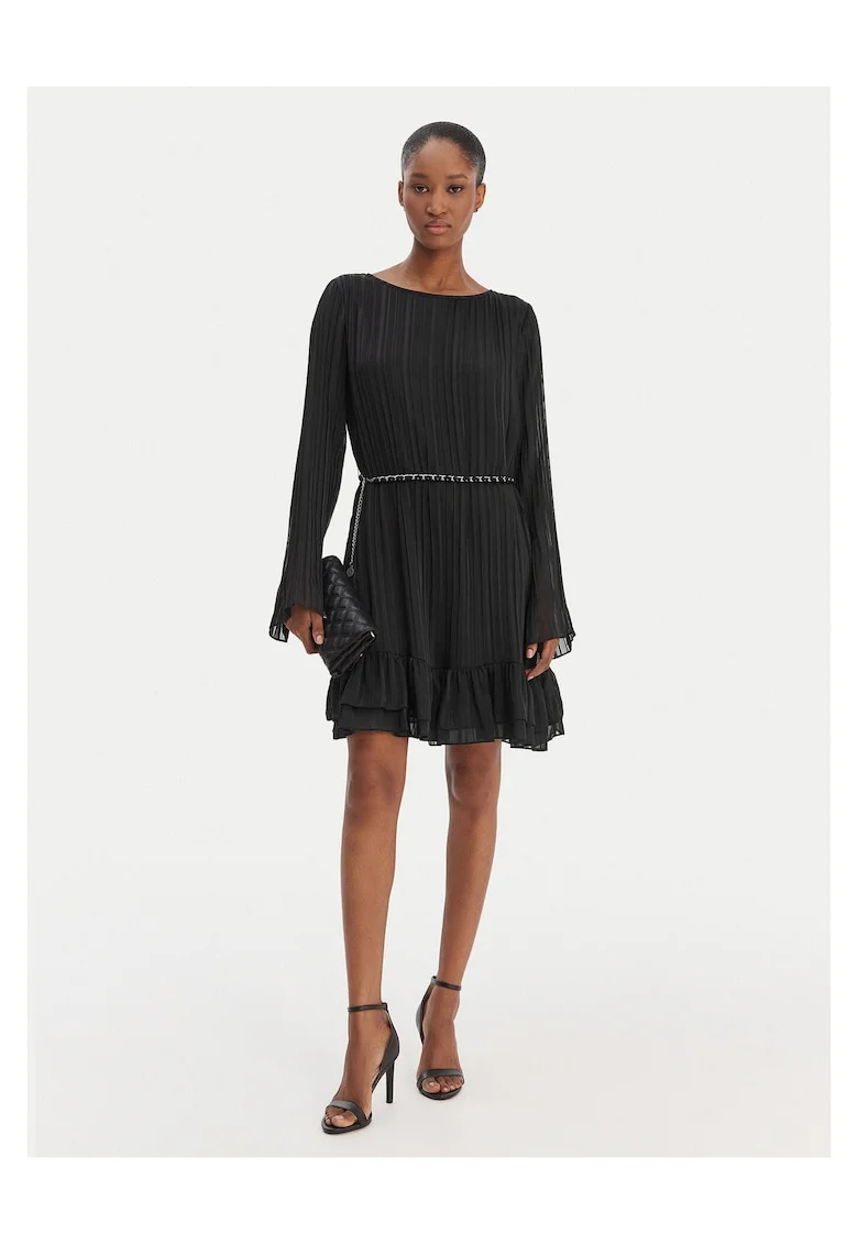 Rochie de zi, Negru