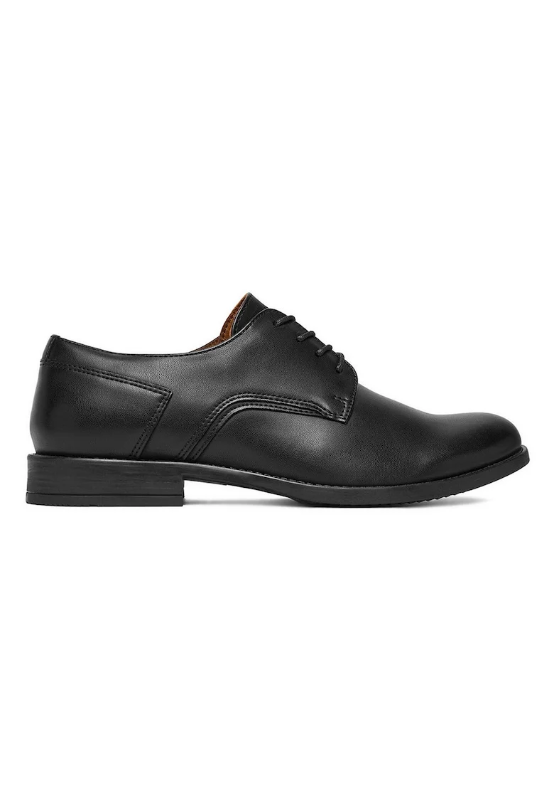 Pantofi negru, Negru