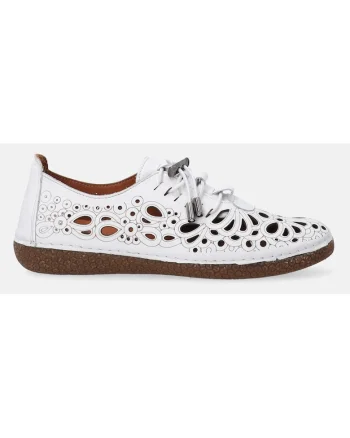 Pantofi din piele cu decupaje decorative