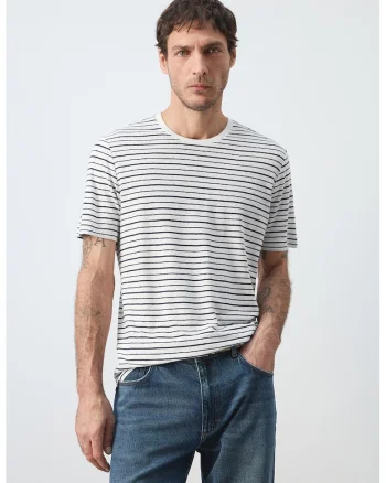 Tricou slim-fit din amestec de in, Alb/Bleumarin