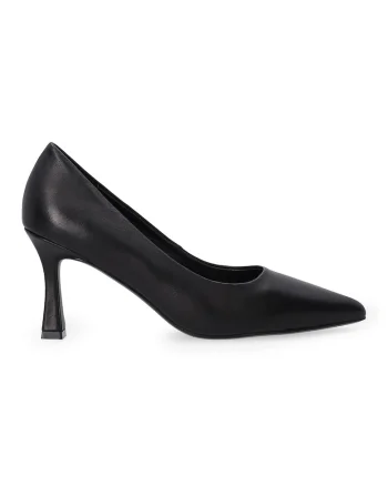 Pantofi din piele cu varful ascutit