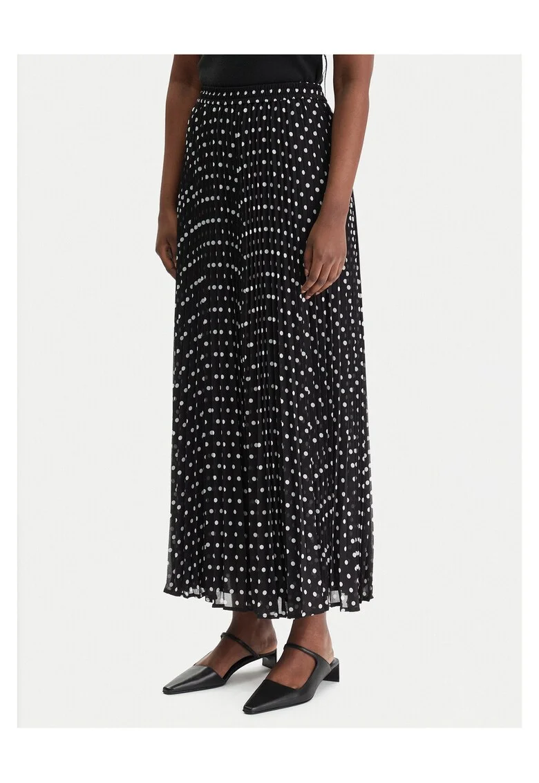 Fusta maxi, Negru