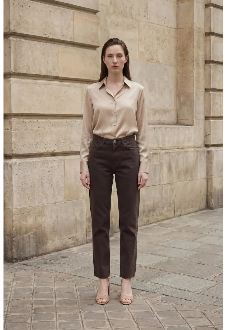 Pantaloni dama,  talie inalta, croiala dreapta, maro