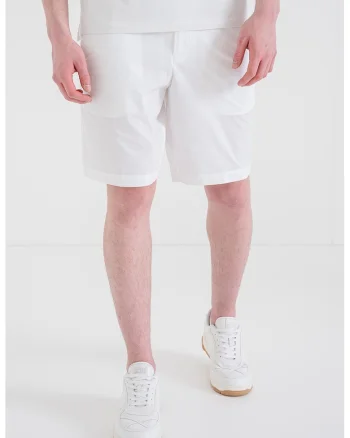 Pantaloni scurti regular fit cu buzunare, din material usor Speedflex, Alb optic