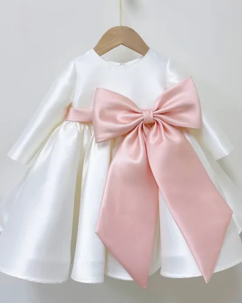 Rochie alba eleganta cu fundita roz din tafta - Eda
