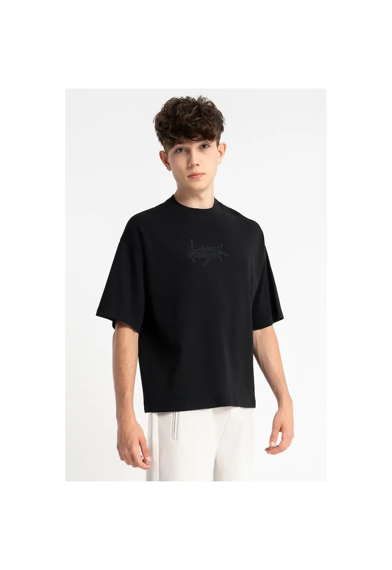 Tricou uni cu croiala lejera,