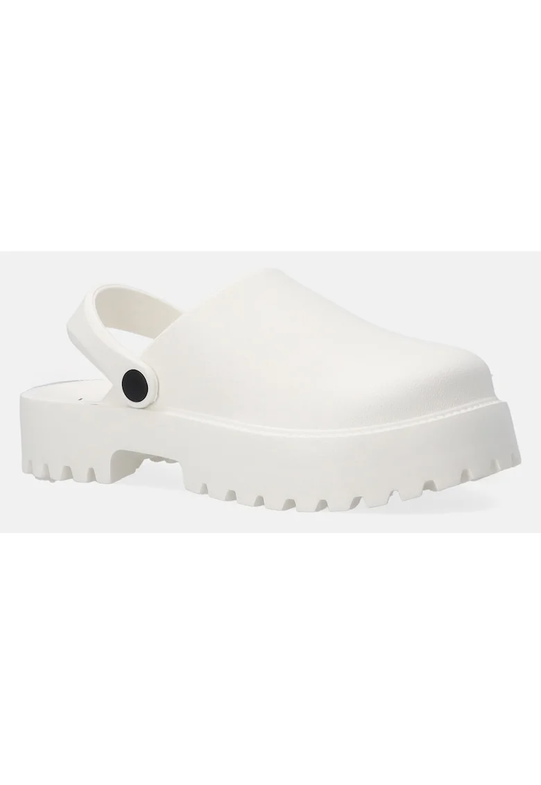 Saboti cu design slingback