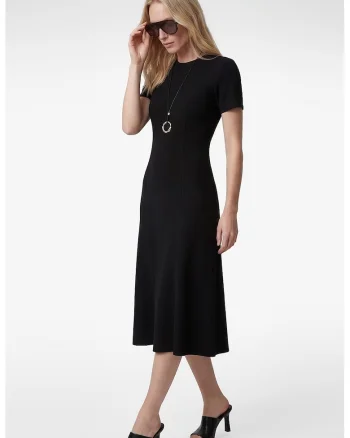 Rochie uni cu maneci scurte, Negru