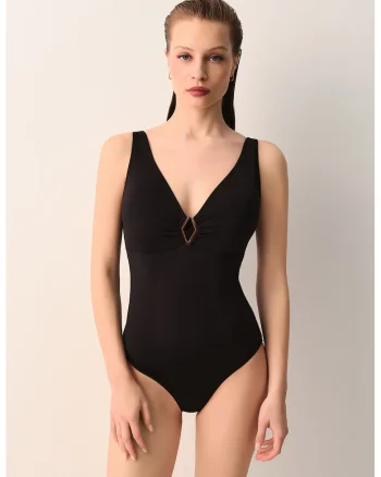 Costum de baie intreg cu decupaj pe partea din spate si detaliu metalic, Negru