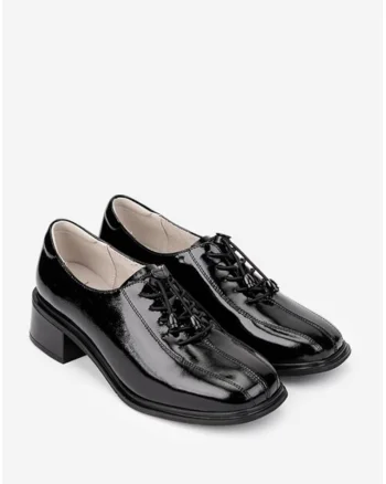Pantofi dama NUR negri din piele lacuita cu siret elastic