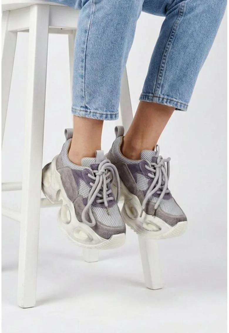 Pantofi dama  gri cu mov din piele intoarsa si material textil