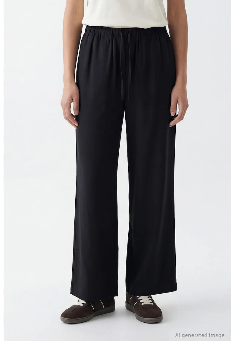 Pantaloni cu croiala ampla si snur, Negru stins