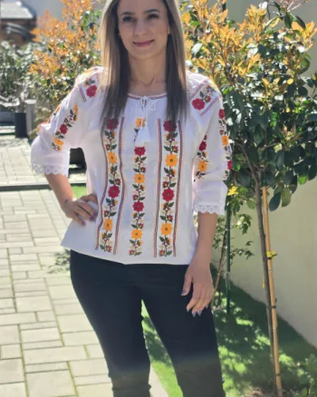 Ie Traditionala Adela